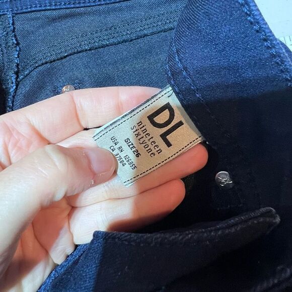 DL1961 Women's 4-Way Stretch Emma Power Legging Skinny Jean Dark Blue Wash Sz 26 - Picture 9 of 13
